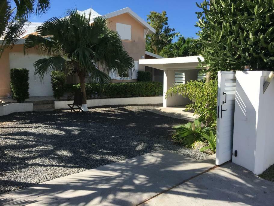 Villa Iguanou Et Piscine En Bord De Mer Proche Plages Marina Et Golf Saint-Francois  Kültér fotó